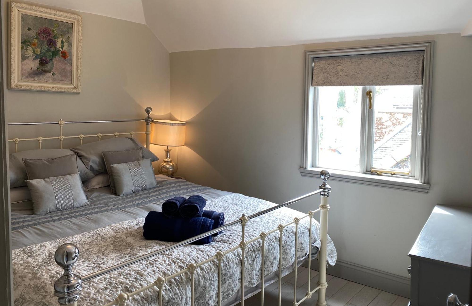 Little Dolly Sea View 2 Bedroom Apartment, St Ives Town, Dog Friendly Exterior photo