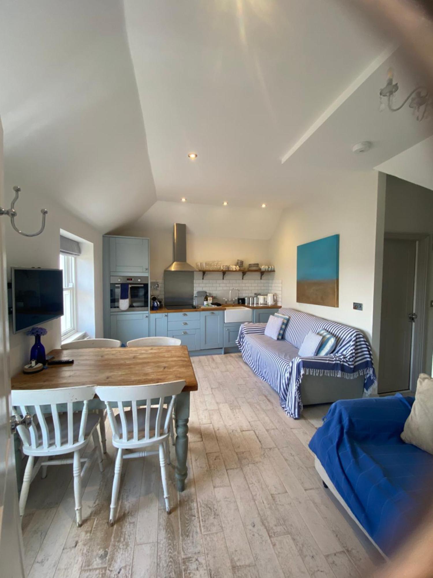 Little Dolly Sea View 2 Bedroom Apartment, St Ives Town, Dog Friendly Exterior photo